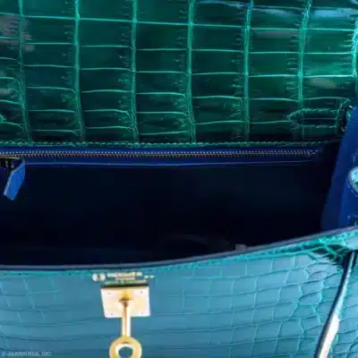 Hermès HSS Kelly 25 Sellier Emerald and Cassis Shiny Niloticus Crocodile Brushed Gold Hardware replica bags