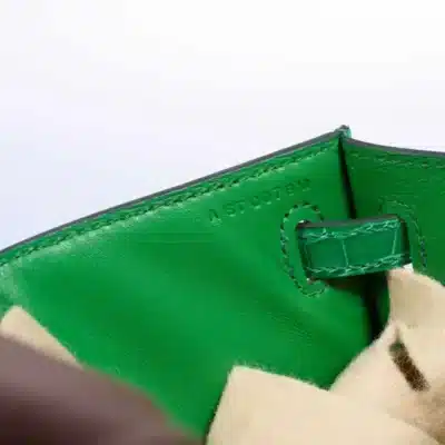 Hermès Kelly Pochette Cactus Emerald Shiny Alligator Mississippiensis Gold Hardware handbag dupes